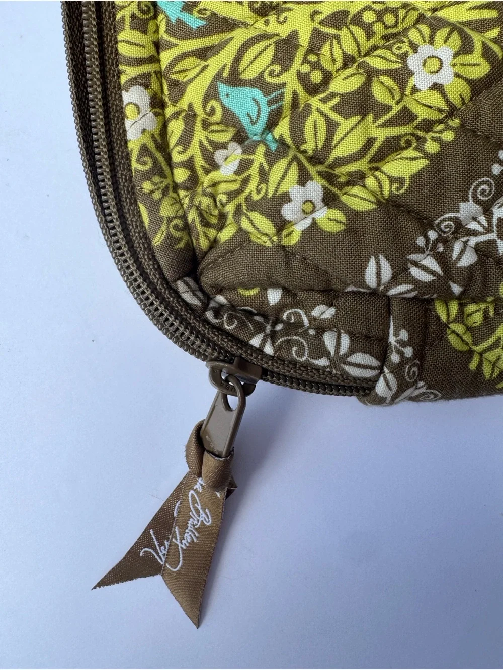 Quilted Floral Bird Print Wristlet Pouch - Green